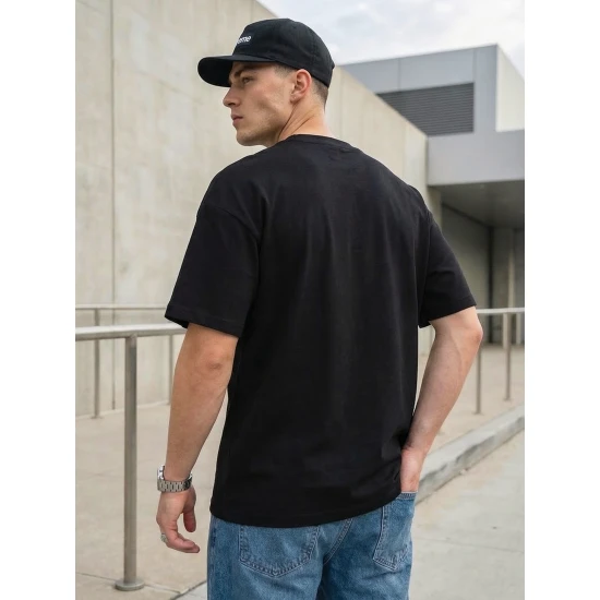 Vīriešu melns oversize t-krekls Jevin T-krekls ar saukļiem