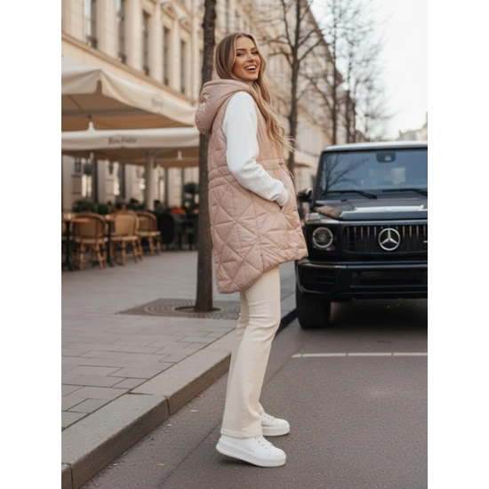 Sieviešu gaiši rozā veste Demak Sieviešu vestes