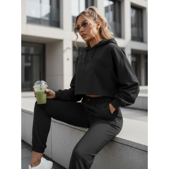 Sieviešu melns treniņtērps Bistan Sieviešu uzvalki