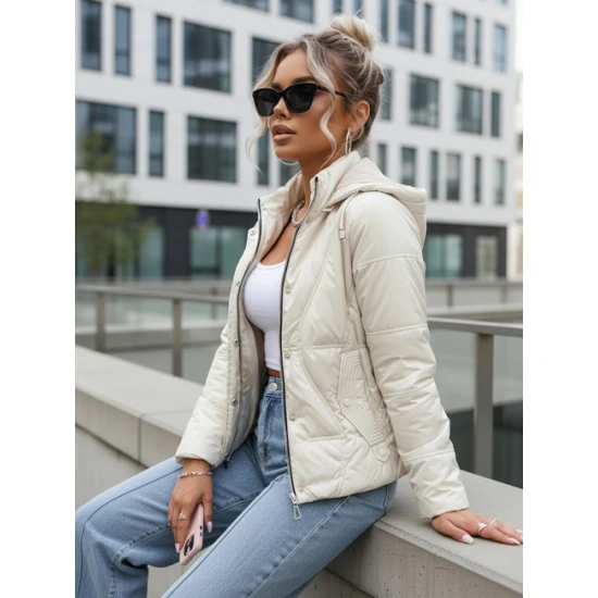 Sieviešu balta jaka Marisa Sieviešu jakas