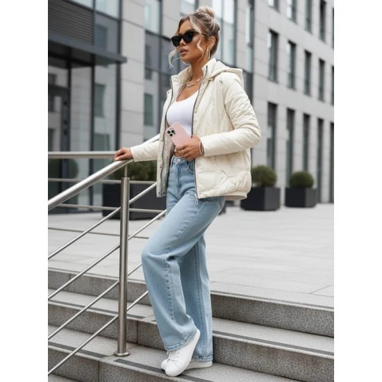 Sieviešu balta jaka Marisa Sieviešu jakas