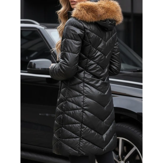 Sieviešu stepēta melna jaka Bela