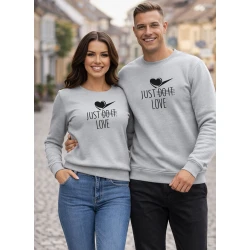 Gaiši pelēks džemperis Just do it (melns)