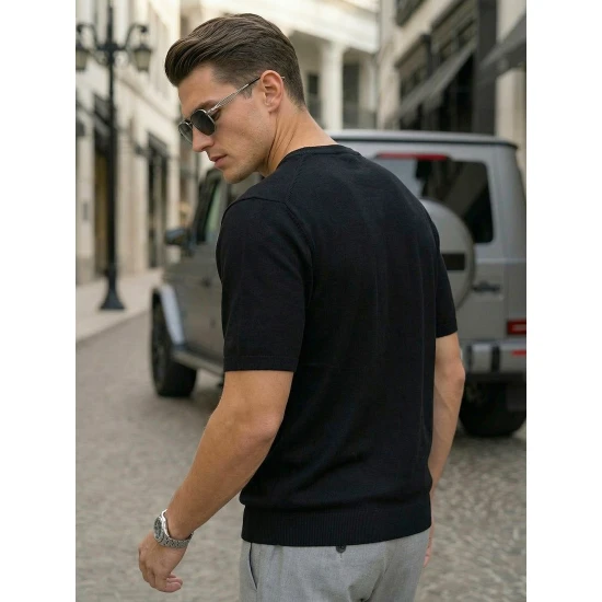 Vīriešu melnā T-krekls Summer
