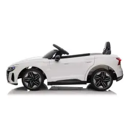 Balts elektromobilis Audi E-Tron GT QLS-6888