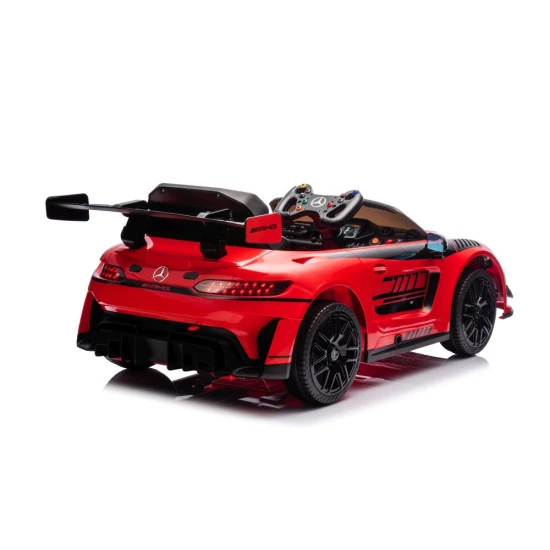 Mercedes AMG GT3 sarkanais automobilis