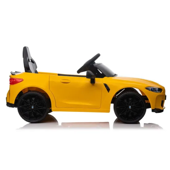 BMW M4 dzeltenais auto Automašīnas