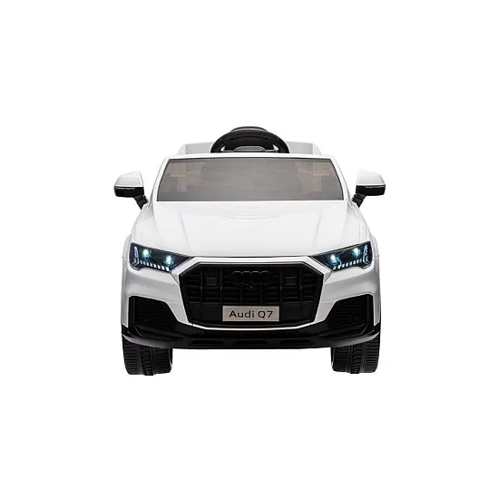 Audi Q7 balts elektromobilis