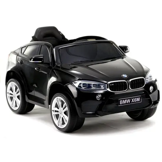 Melns BMW X6 elektromobilis