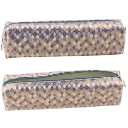 Skolas penālis, pelēks ar spīdīgiem zelta elementiem