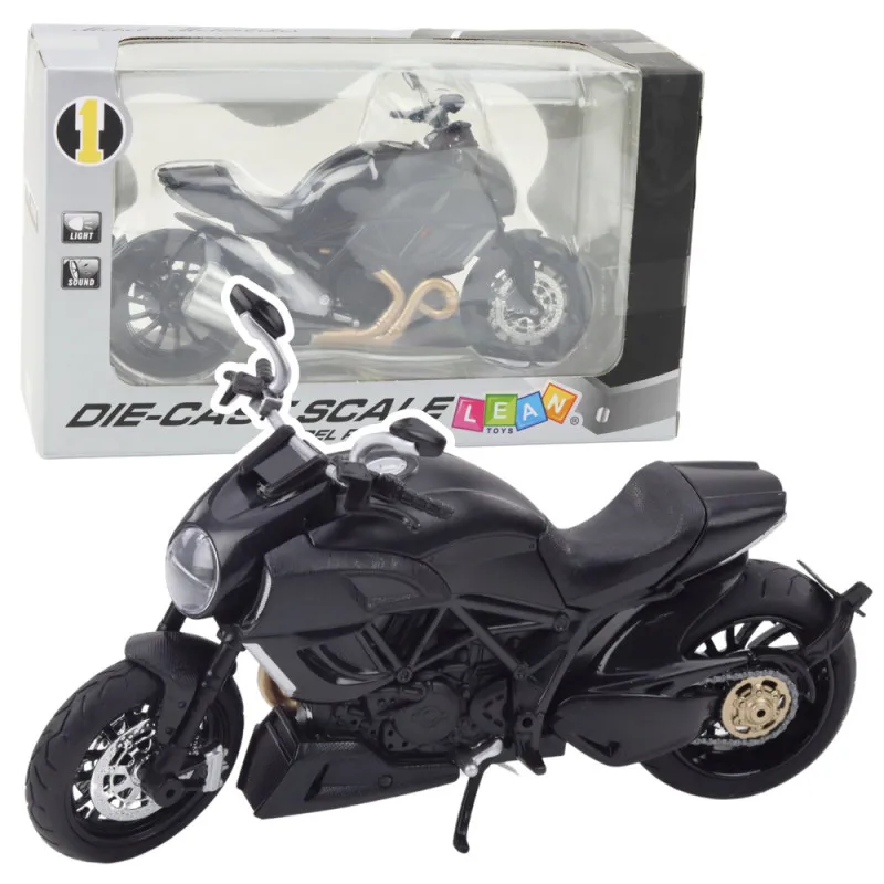 Sporta melnā metāla motocikls