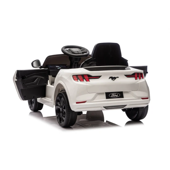 Balts „Ford Mustang Mach-E“ automobilis Automašīnas