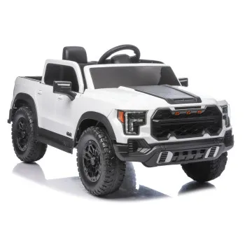 Akumulatora darbināms balts 4x4 automobilis P4 