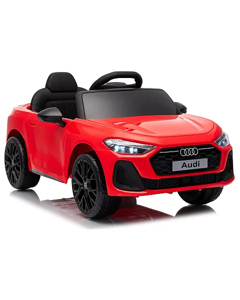 Audi A5L HL788 sarkana krāsas akumulatora auto