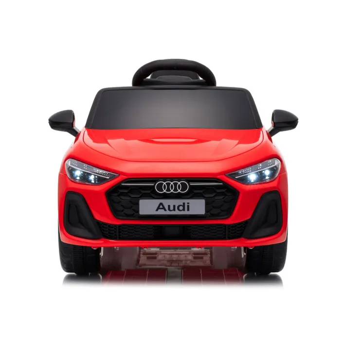 Audi A5L HL788 sarkana krāsas akumulatora auto
