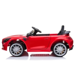 Mercedes GTR elektriskais sarkanais automobilis