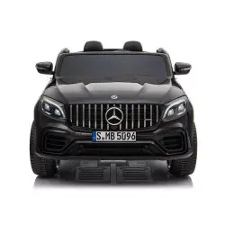 Melns elektromobilis Mercedes GLC 63S