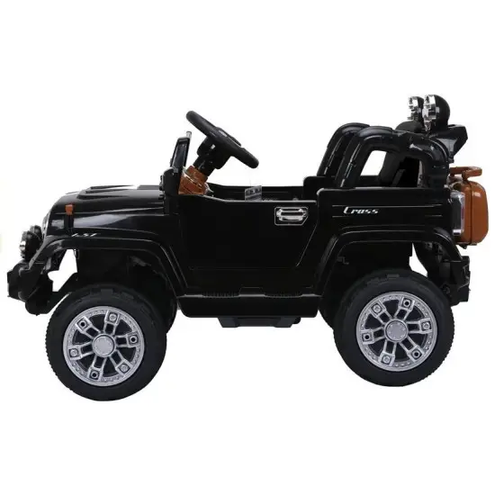 Elektriskā melnā automašīna Jeep JJ245