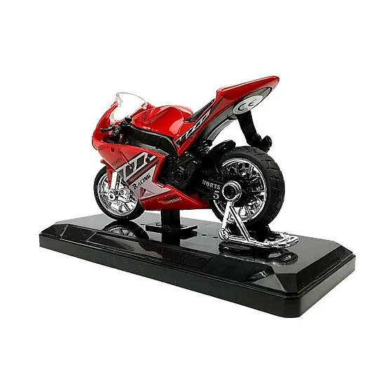 Sporta motocikla modelis ar skaņām