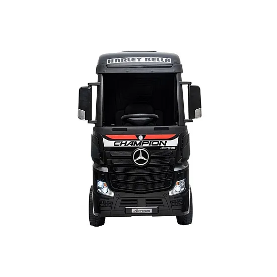 Elektriskais melnais Mercedes Actros traktors