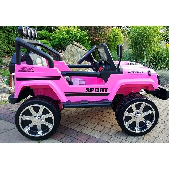 Różowy elektryczny SUV S2388