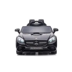 Elektriskais melnais automobilis Mercedes SLC 300