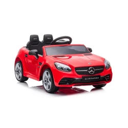 Elektriskais sarkanais automobilis Mercedes SLC 300