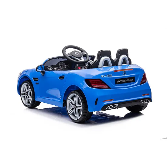 Mercedes SLC 300 sininen sähköauto
