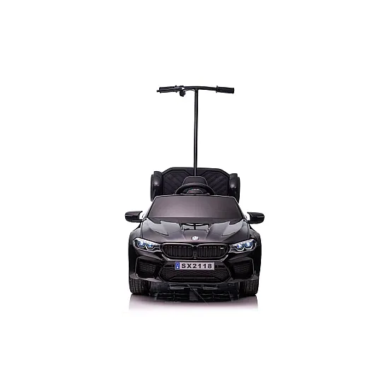 BMW M5 melnais elektromobilis