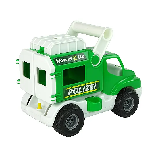 Zaļa policijas automašīna