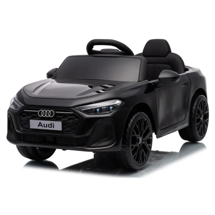 Audi A5L HL788 melnā krāsā akumulatora auto