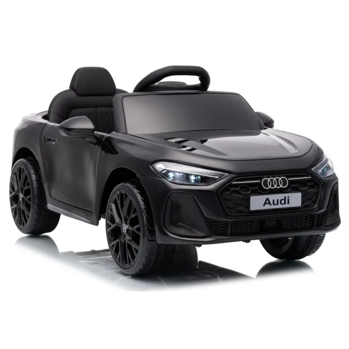 Audi A5L HL788 melnā krāsā akumulatora auto
