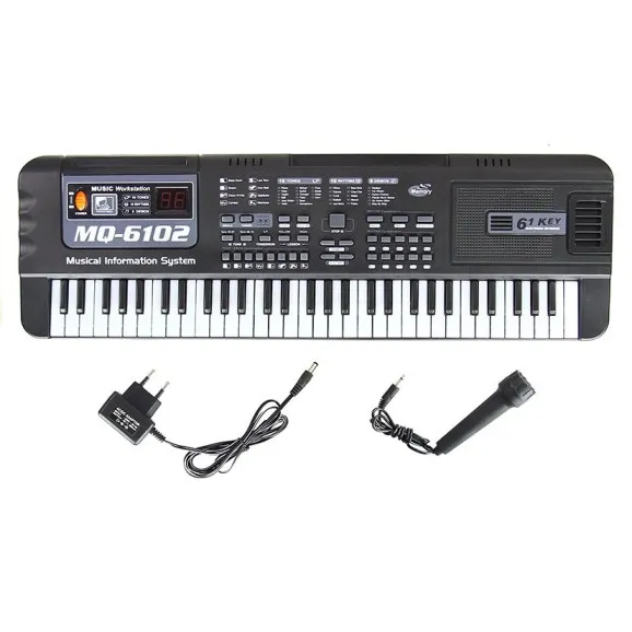 Melns pianīns ar 61 taustiņu un mikrofonu mācībām. Mūzikas instrumentai