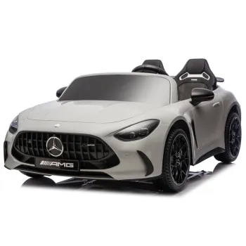 Pelēka elektriskā automašīna Mercedes AMG DK-GT63