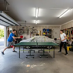 Galda tenisa komplekts: 2 raketes + 3 bumbiņas
