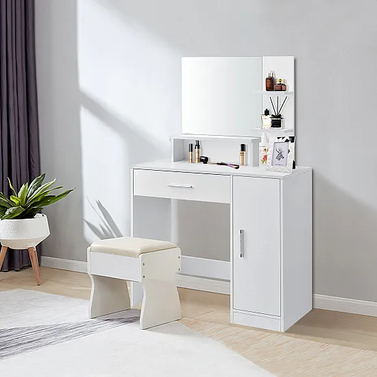 Balts tualetes galdiņš ar spoguli „ModernHome“