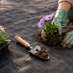 Melns nezāļu apkarošanas agrotīkliņš 135 g/m² 3,2×50 m MultiGarden