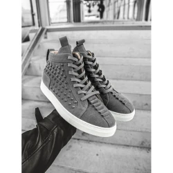 Akcija: pelēki vīriešu sporta stila zābaki Derol