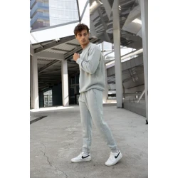 Gaiši pelēks vīriešu komplekts Lipo