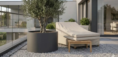 Dārza mēbeles terasei 2026: Rotangpalma, koks vai metāls – ko vislabāk izvēlēties?