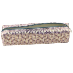 Skolas penālis, pelēks ar spīdīgiem zelta elementiem