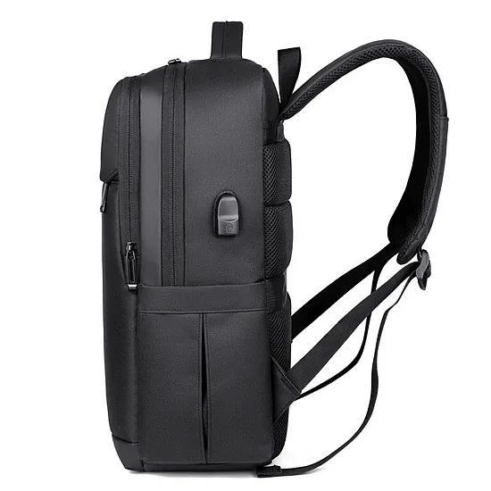 Melna mugursoma ar USB, klēpjdatora kabatu un atstarotājiem 16 l, 45 cm Kancelejas preces