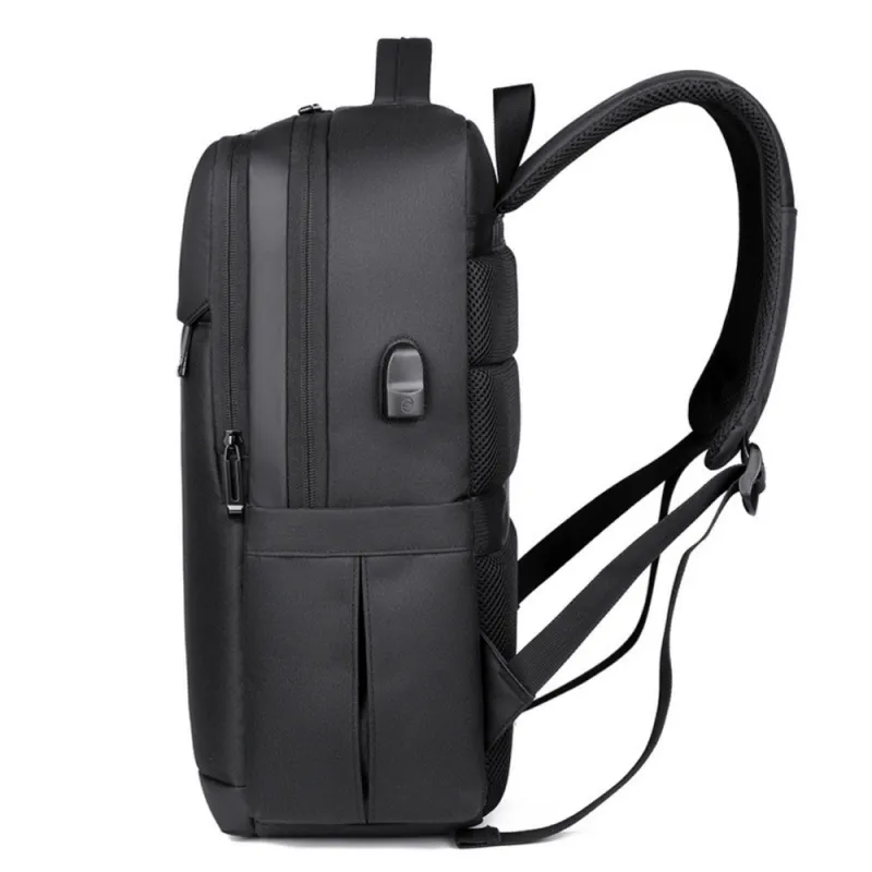 Melna mugursoma ar USB, klēpjdatora kabatu un atstarotājiem 16 l, 45 cm Kancelejas preces