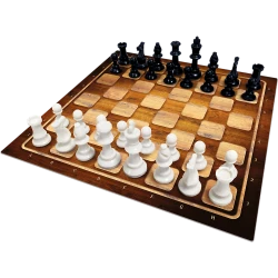 Klasiskā šaha spēle 